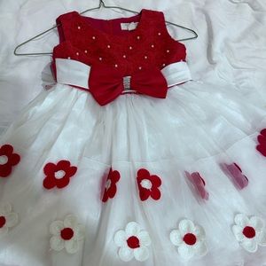 Richie House - Girls size 6x - red top w/white bottom -great condition